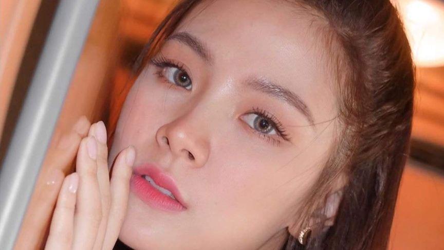 Độc đáo Rik Mông trong trang phục dân tộc