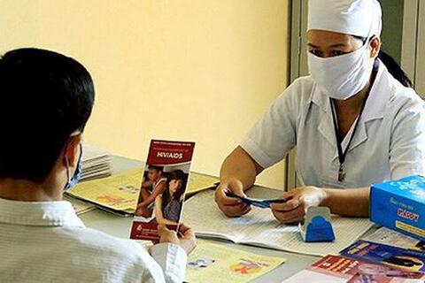 Những chính sách đối với người nhiễm HIV/AIDS