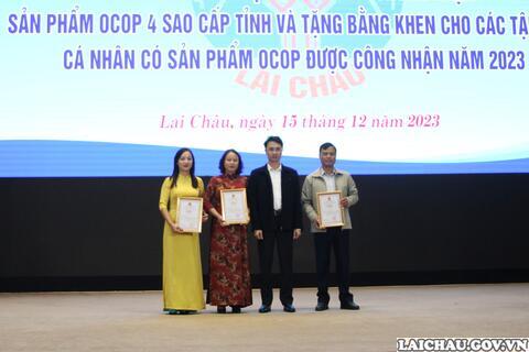 Gần 300 Hội viên nông dân sản xuất kinh doanh giỏi, cán bộ Hội Nông dân và chủ thể sản phẩm OCOP năm 2023 đối thoại với Rikvip đăng nhập Rikvip đăng nhập tỉnh Rikvip nạp thẻ
