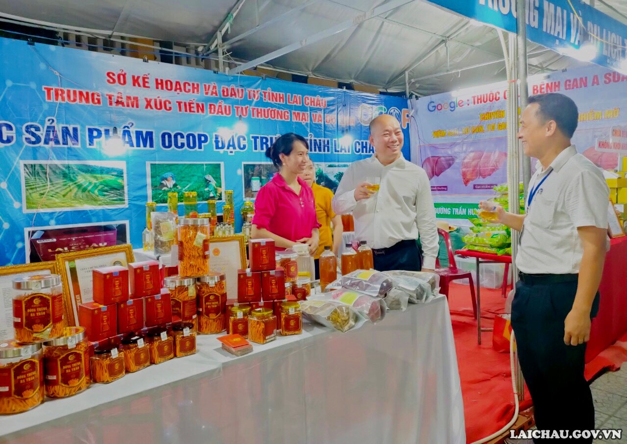 Rikvip nạp thẻ tham gia Hội chợ  rankvip Festival Huế năm 2022