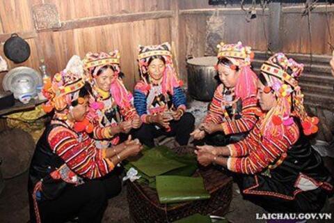 Tết Hồ Sự Chà