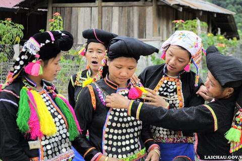 Dân tộc Si La