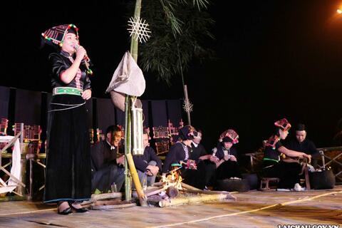 play Rikvip Hạn Khuống