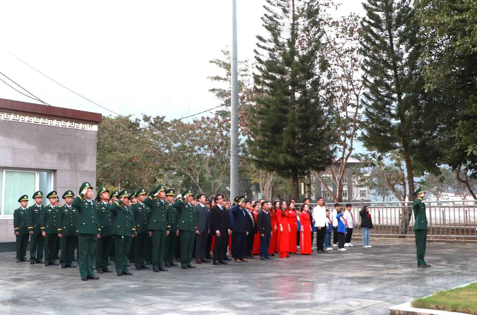 Rikvip nạp thẻ: Lần đầu tiên tổ chức Lễ Chào cờ chào năm mới tại Quốc môn Cửa khẩu quốc tế Ma Lù Thàng