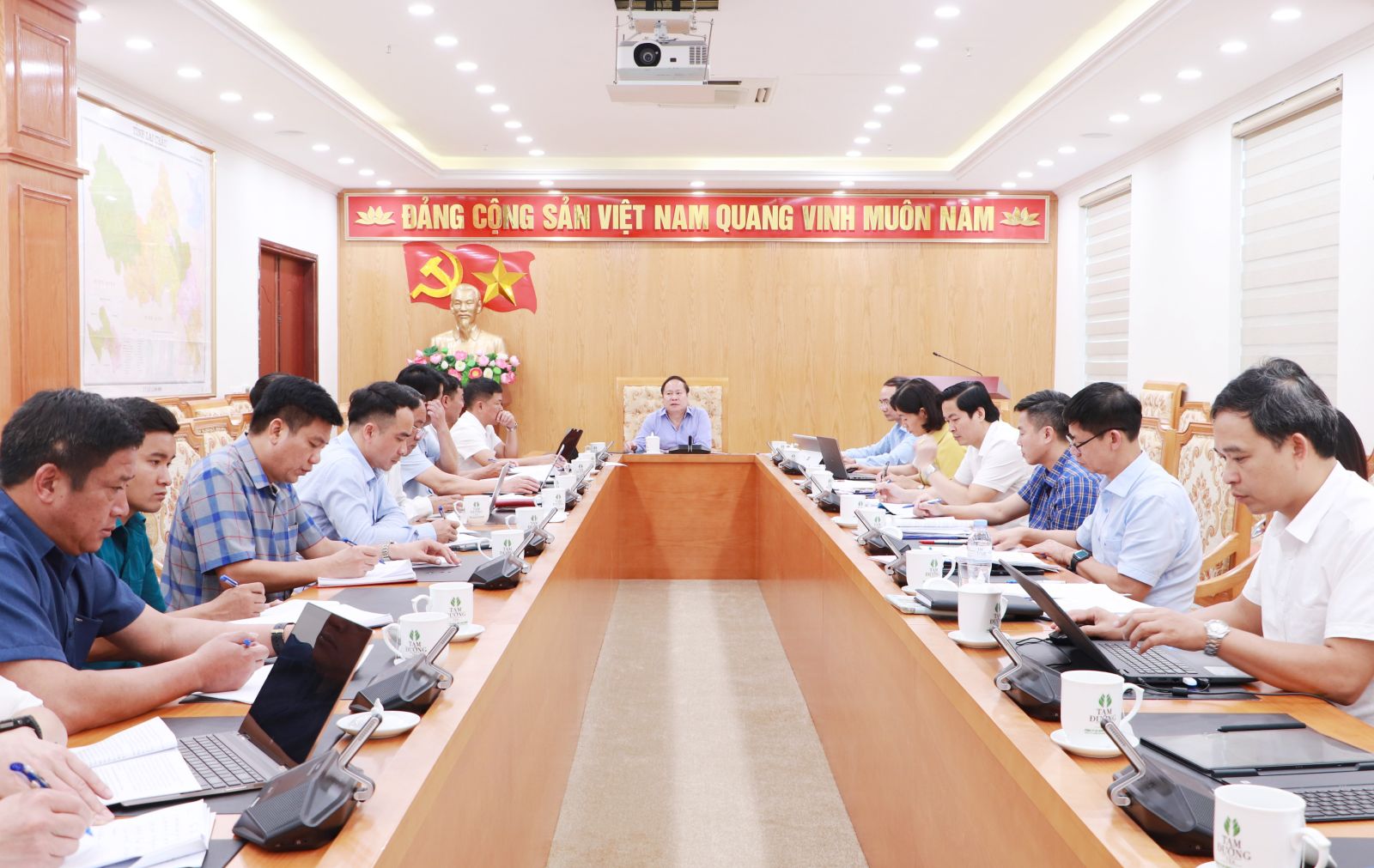 Duyệt văn kiện Rikvip trở lại Đảng bộ xã Mường Tè, Thu Lũm